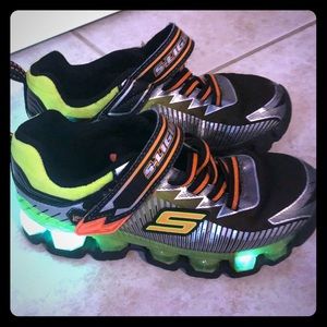 Like NEW light up boys sketcher Velcro shoes